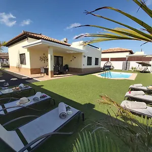 Thais, Private Heated Pool, Ideal For Your Holidays In , Caleta de Fuste España