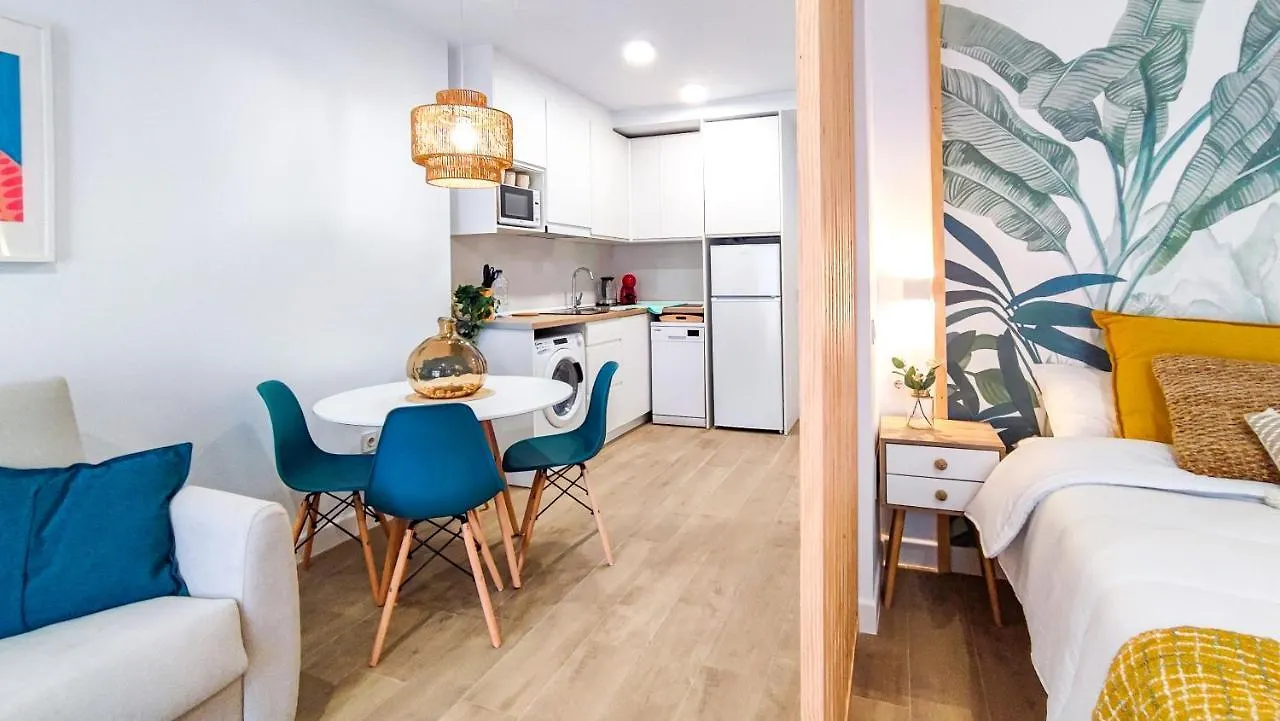 Apartamento OleHolidays 411 Romana Playa junto a la playa Marbella